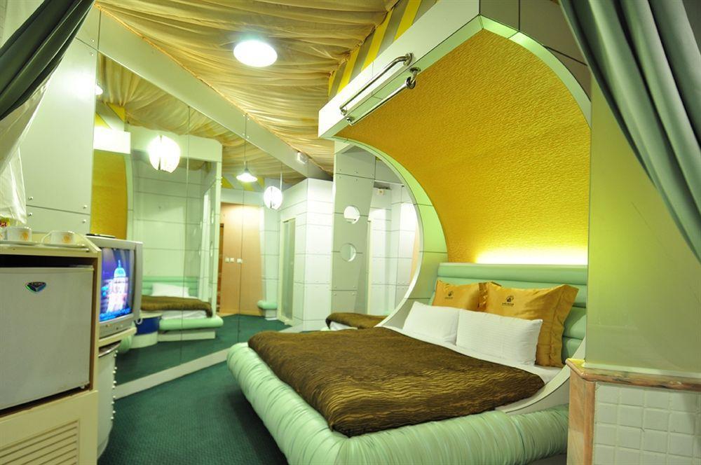 The We Hotel ไทเป ภายนอก รูปภาพ
